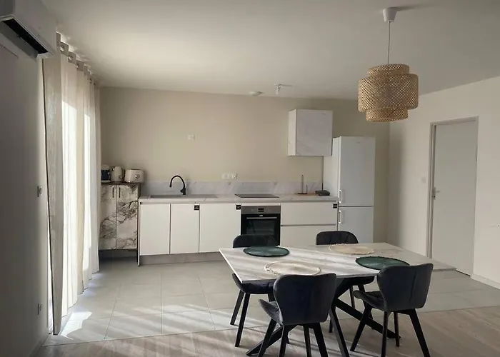 Maison By Sana Proche Du Villa